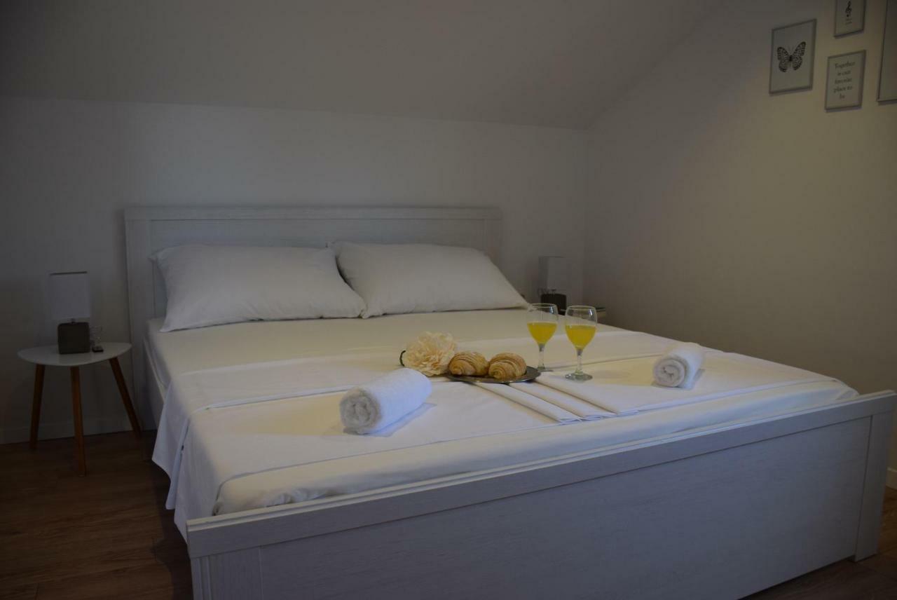 Apartments Zelic Vodice Luaran gambar